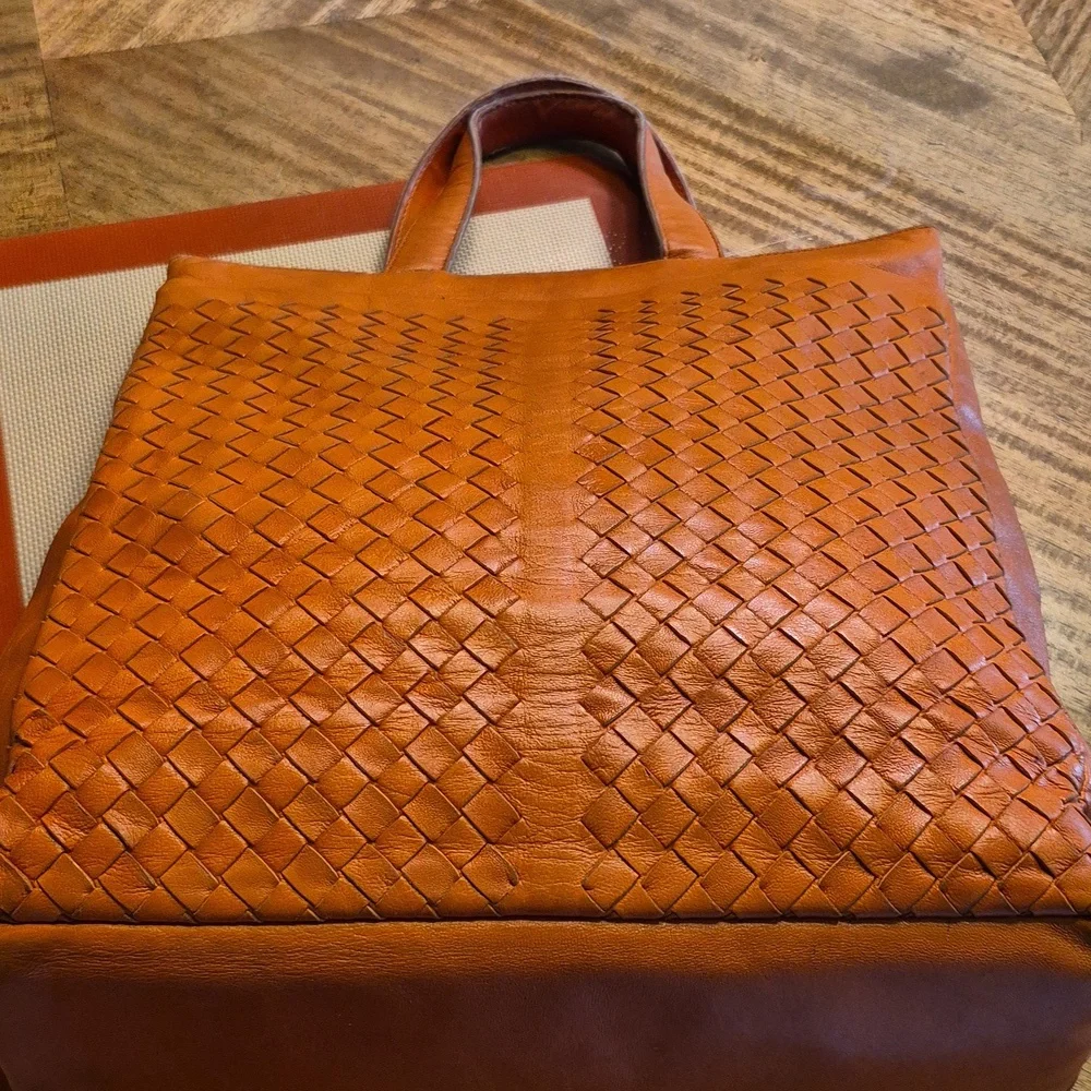 Bottega Veneta Persimmon Intrecciato Woven Leather Tote With Blue Suede Interior - Picture 7 of 14